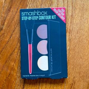 Brand new Smashbox contour kit